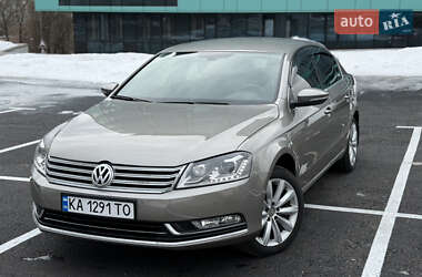 Седан Volkswagen Passat 2014 в Києві