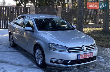 Седан Volkswagen Passat 2011 в Вознесенську