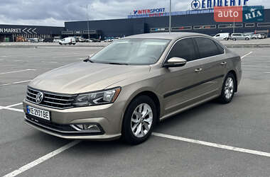 Седан Volkswagen Passat 2016 в Дніпрі