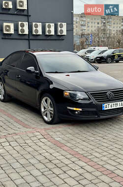 Седан Volkswagen Passat 2008 в Ивано-Франковске