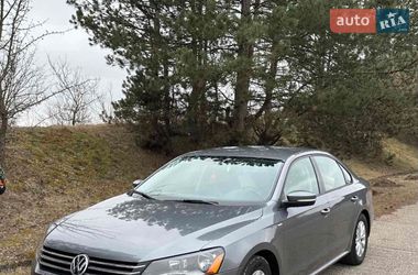 Седан Volkswagen Passat 2014 в Могилів-Подільському
