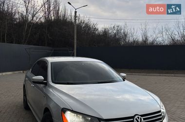 Седан Volkswagen Passat 2015 в Миколаєві