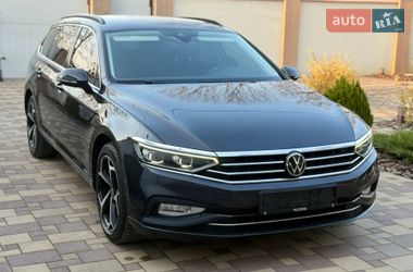 Универсал Volkswagen Passat 2021 в Мукачево
