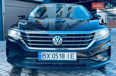 Седан Volkswagen Passat 2020 в Хмельницькому