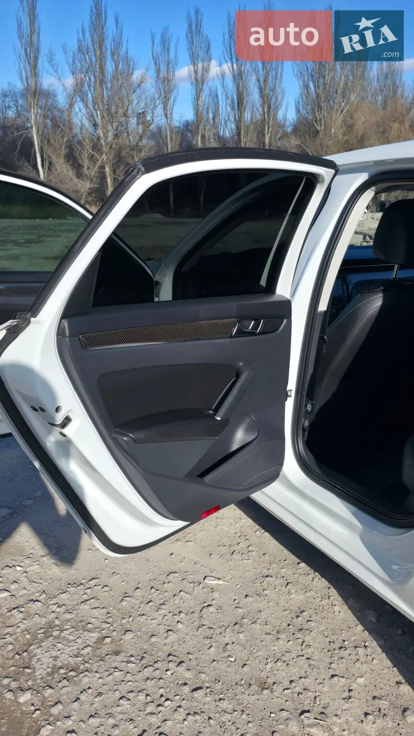 2019 Volkswagen Passat - мініатюра 14