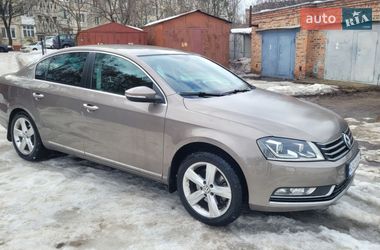 Седан Volkswagen Passat 2011 в Славутиче