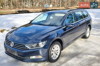 Универсал Volkswagen Passat 2015 в Киеве