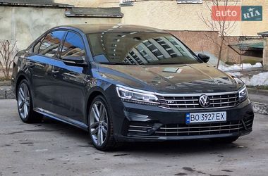 Седан Volkswagen Passat 2018 в Тернополі