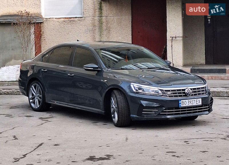 Седан Volkswagen Passat 2018 в Тернополе