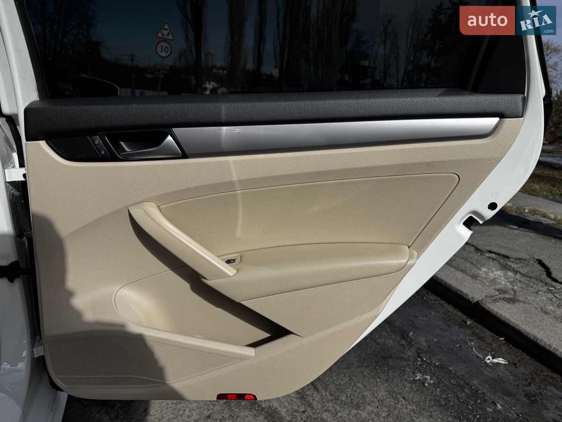 2015 Volkswagen Passat - мініатюра 26