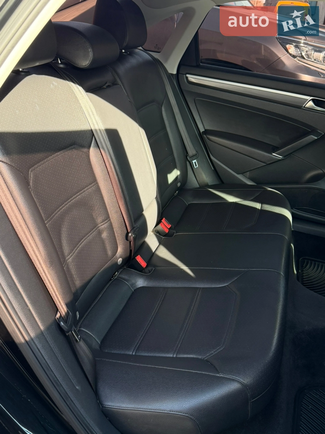 2016 Volkswagen Passat - мініатюра 14