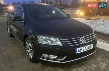 Седан Volkswagen Passat 2012 в Коростене