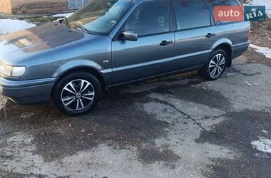 Универсал Volkswagen Passat 1995 в Сквире