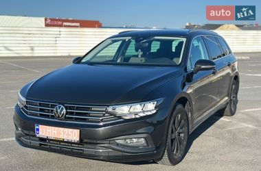 Універсал Volkswagen Passat 2022 в Львові