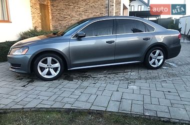 Седан Volkswagen Passat 2013 в Луцьку