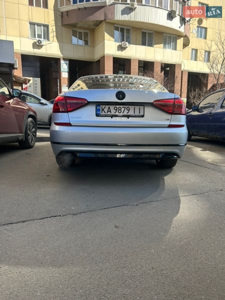Седан Volkswagen Passat 2016 в Киеве