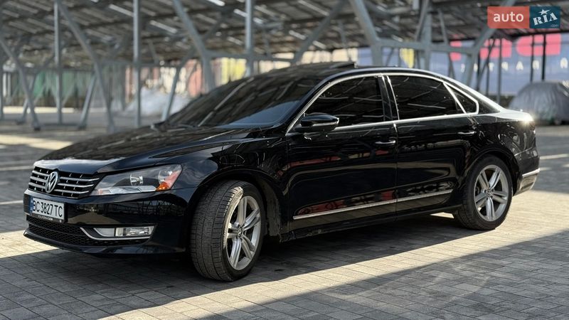 Седан Volkswagen Passat 2012 в Львове