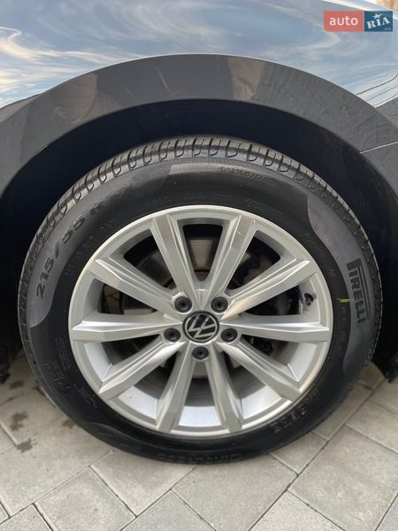 Универсал Volkswagen Passat 2021 в Луцке фото 12 Универсал Volkswagen Passat 2021 в Луцке