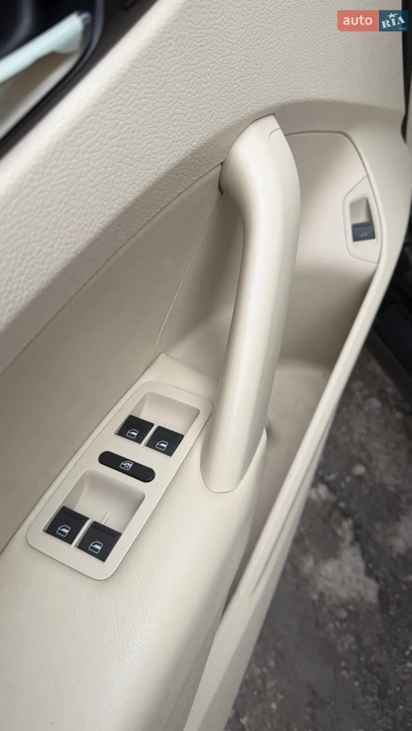 2014 Volkswagen Passat - мініатюра 5
