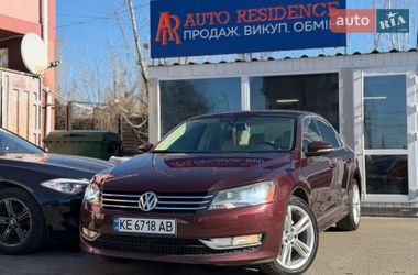 Седан Volkswagen Passat 2012 в Києві