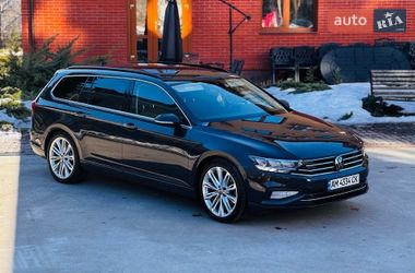 Универсал Volkswagen Passat 2021 в Коростене
