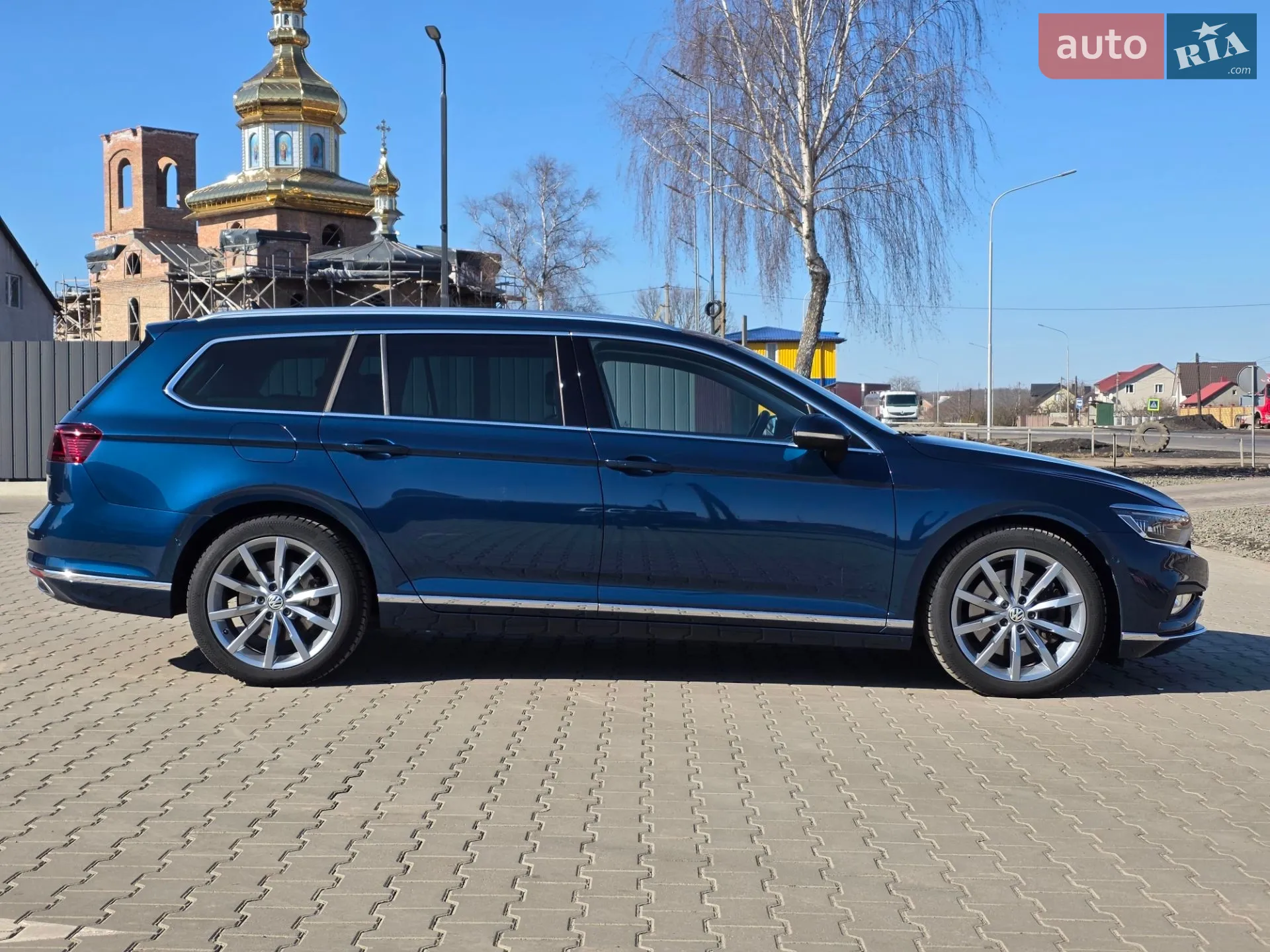 2019 Volkswagen Passat - мініатюра 2