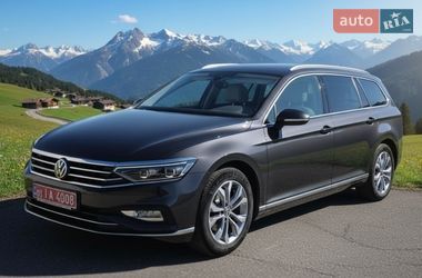 Універсал Volkswagen Passat 2022 в Бучі