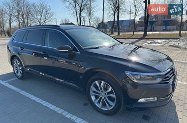 Універсал Volkswagen Passat 2015 в Коломиї