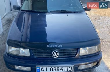 Седан Volkswagen Passat 1996 в Киеве
