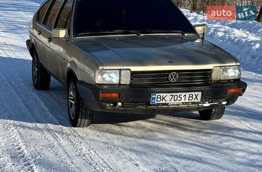 Хэтчбек Volkswagen Passat 1986 в Костополе