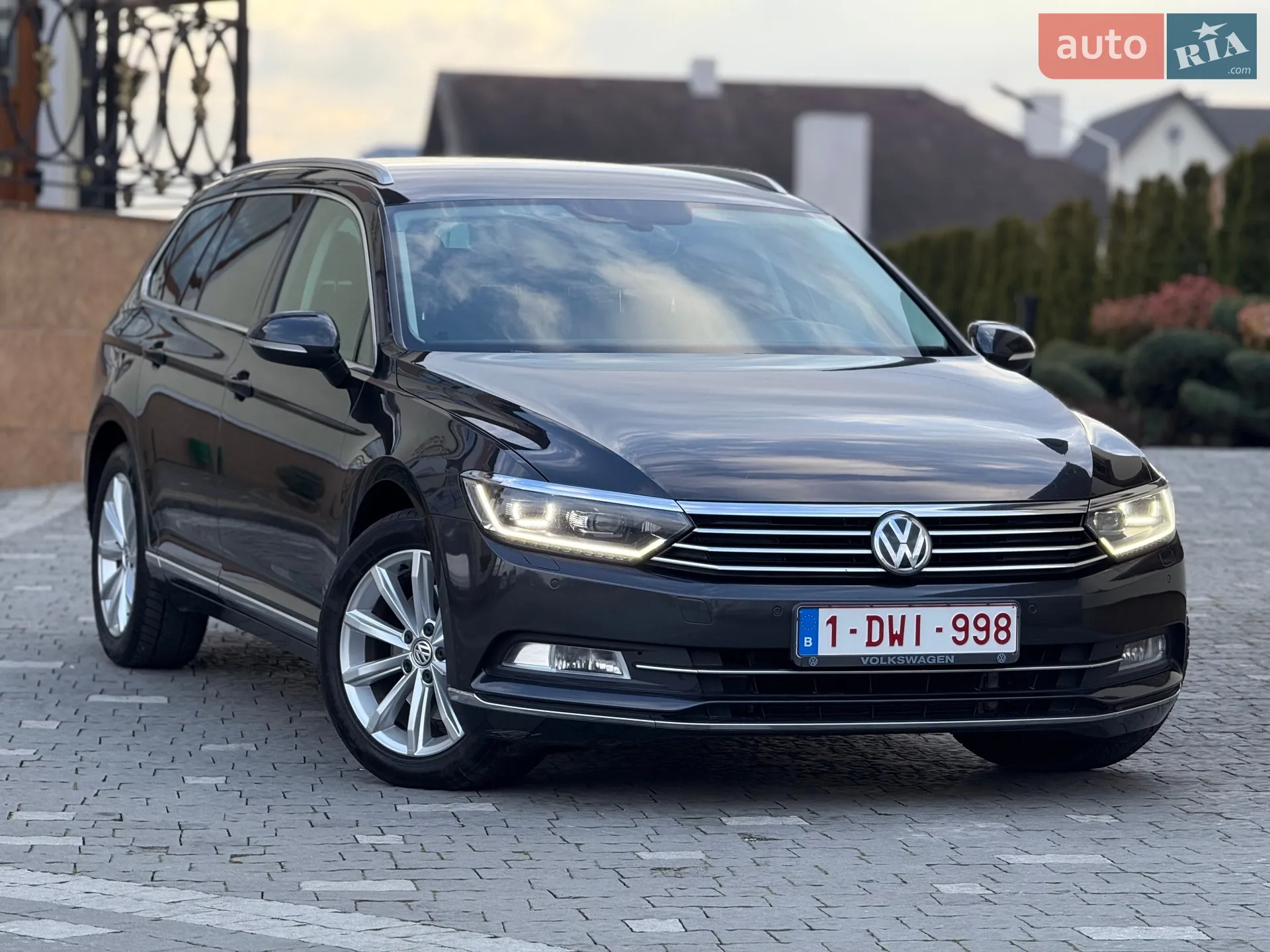 2019 Volkswagen Passat - мініатюра 2