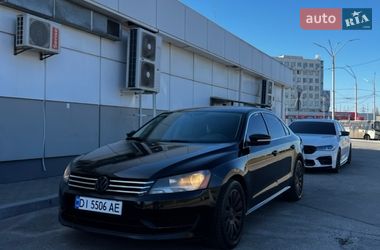 Седан Volkswagen Passat 2013 в Киеве