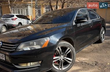 Седан Volkswagen Passat 2013 в Києві
