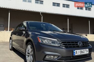 Седан Volkswagen Passat 2017 в Киеве