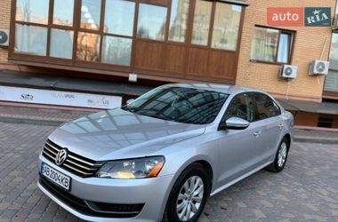 Седан Volkswagen Passat 2012 в Виннице