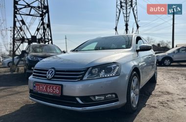 Універсал Volkswagen Passat 2013 в Луцьку
