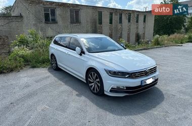 Универсал Volkswagen Passat 2017 в Кропивницком