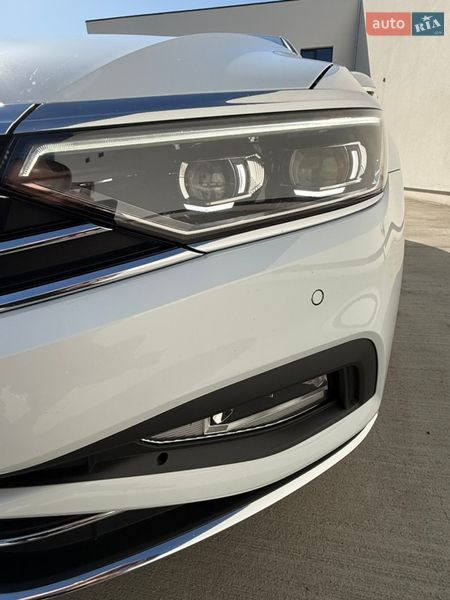 Универсал Volkswagen Passat 2022 в Луцке