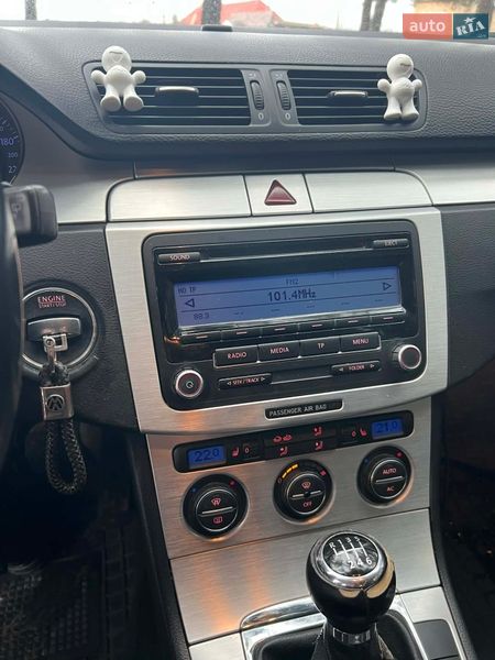 Универсал Volkswagen Passat 2008 в Сумах