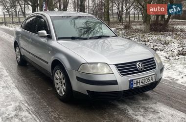 Седан Volkswagen Passat 2001 в Одесі