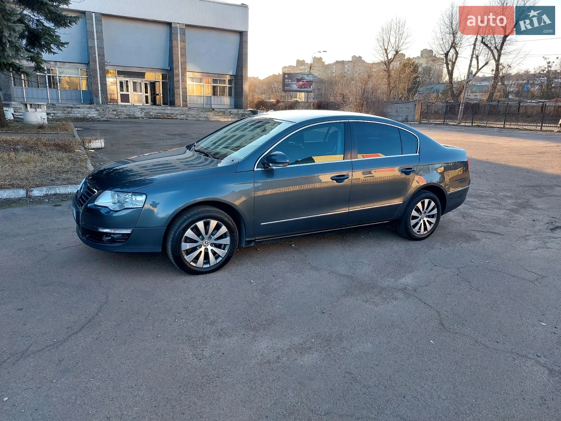 2010 Volkswagen Passat - мініатюра 7