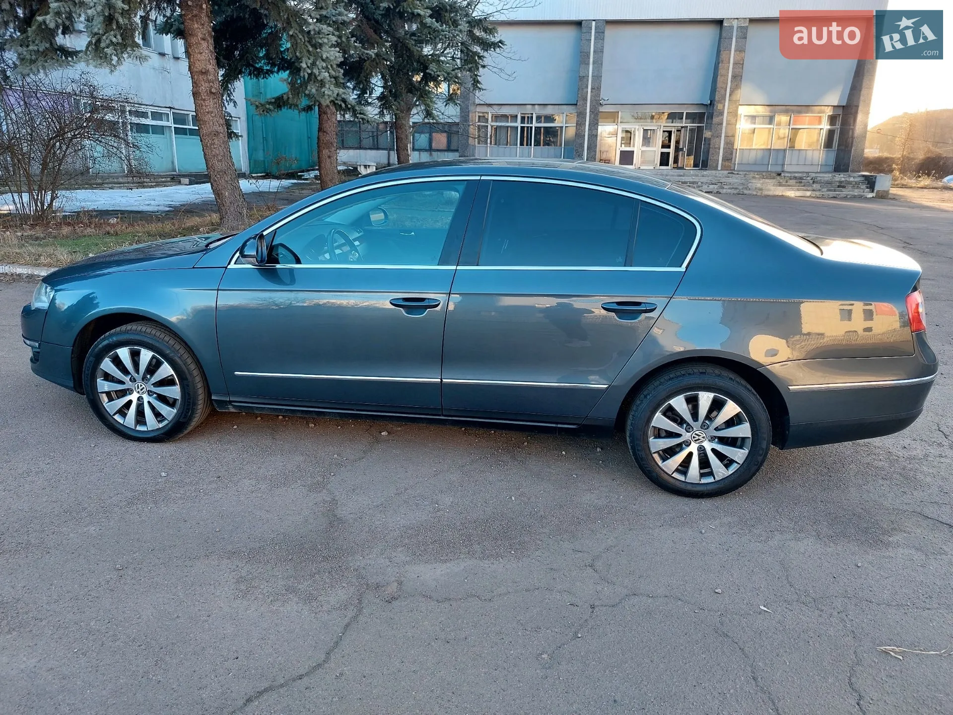 2010 Volkswagen Passat - мініатюра 12