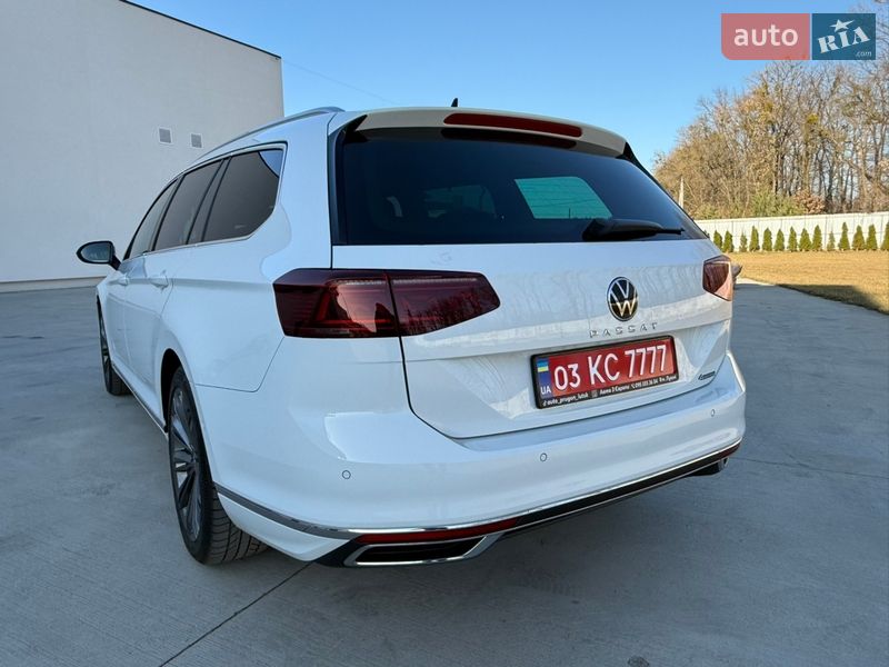 Универсал Volkswagen Passat 2022 в Луцке