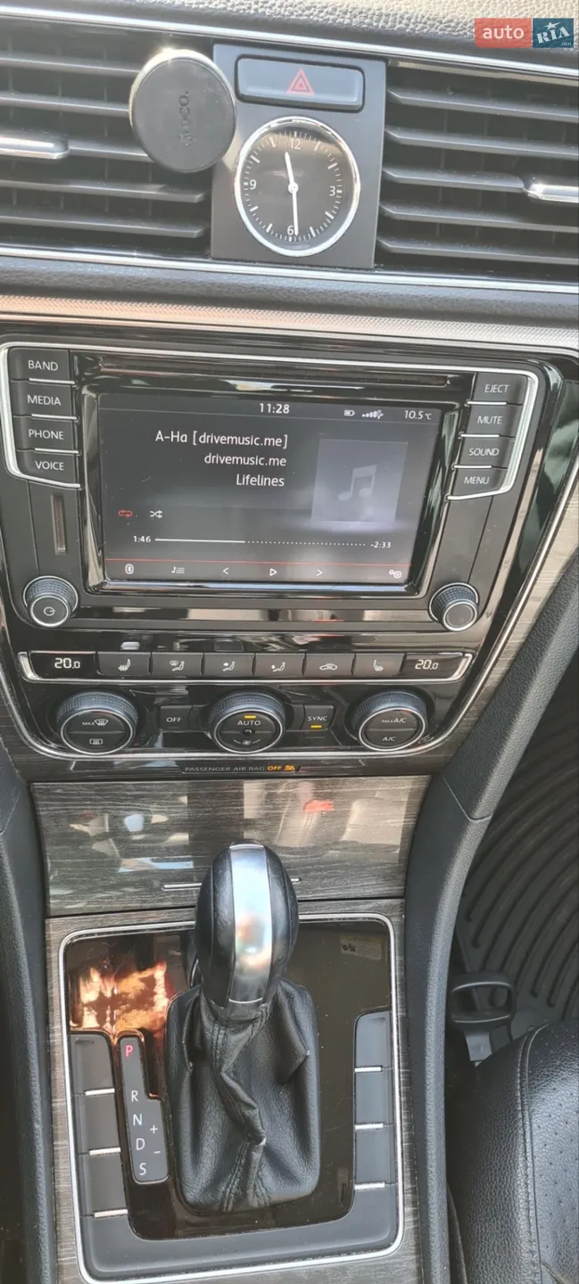 2016 Volkswagen Passat - мініатюра 15