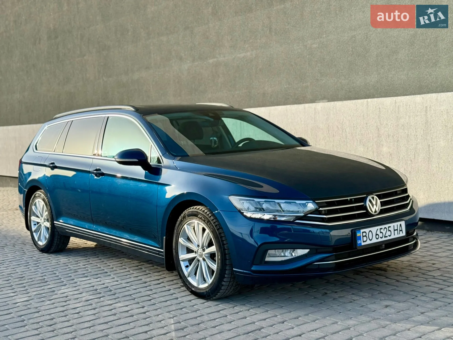 2019 Volkswagen Passat - мініатюра 2
