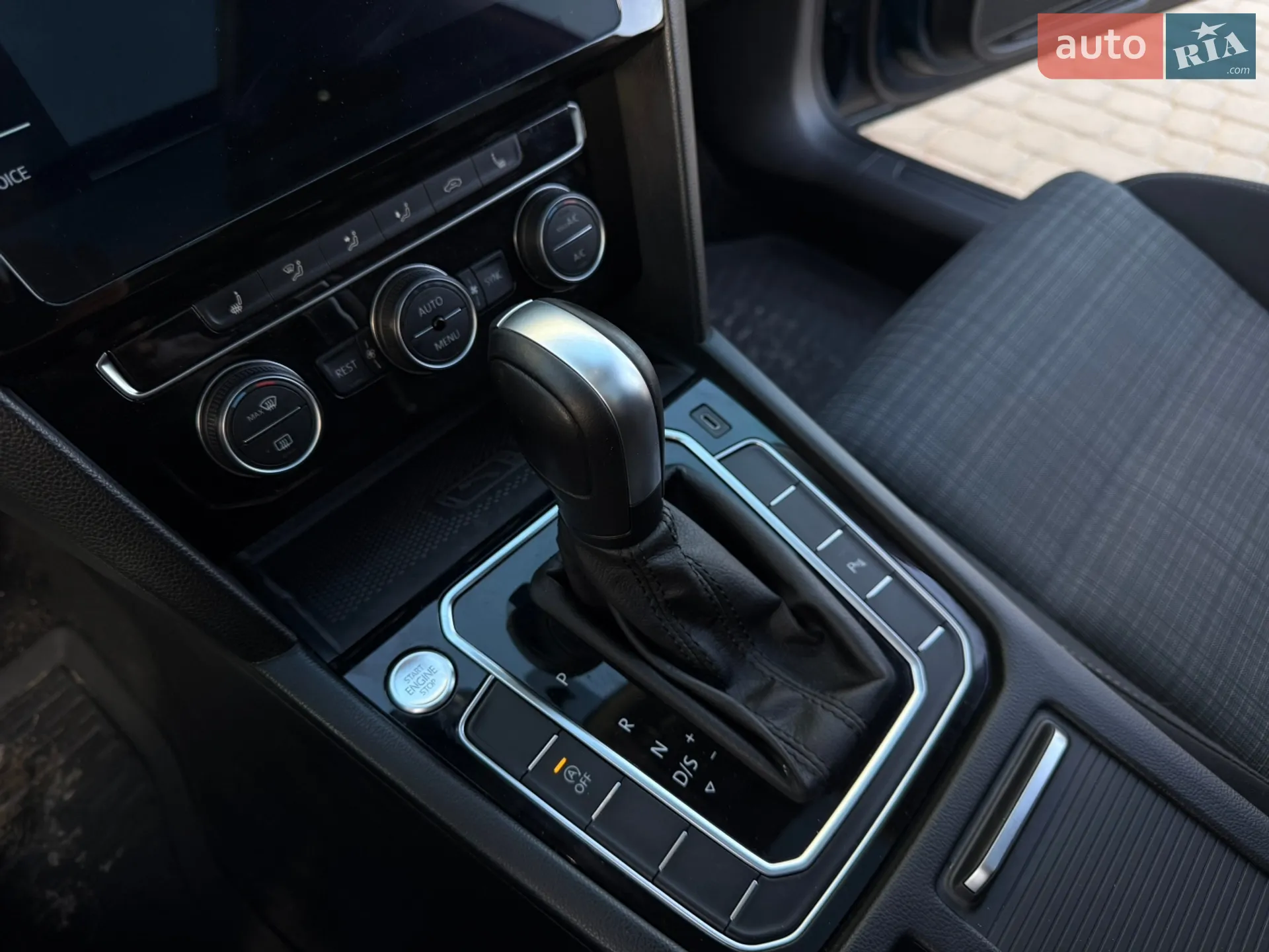 2019 Volkswagen Passat - мініатюра 42