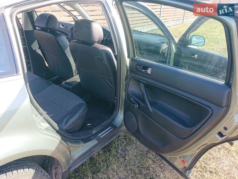 Седан Volkswagen Passat 2001 в Черкассах