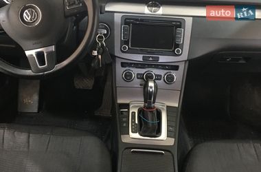 Седан Volkswagen Passat 2012 в Умані