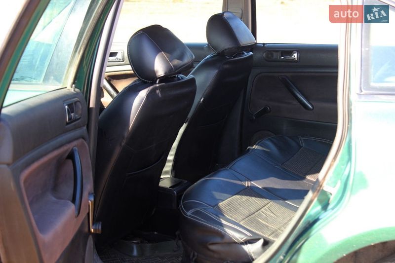 Седан Volkswagen Passat 1999 в Кременце