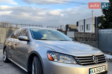 Седан Volkswagen Passat 2012 в Києві